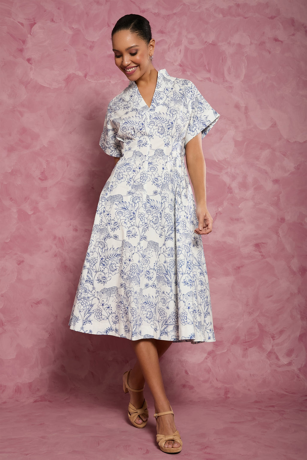 Ysabela Short Sleeve Pleated Fit Midi