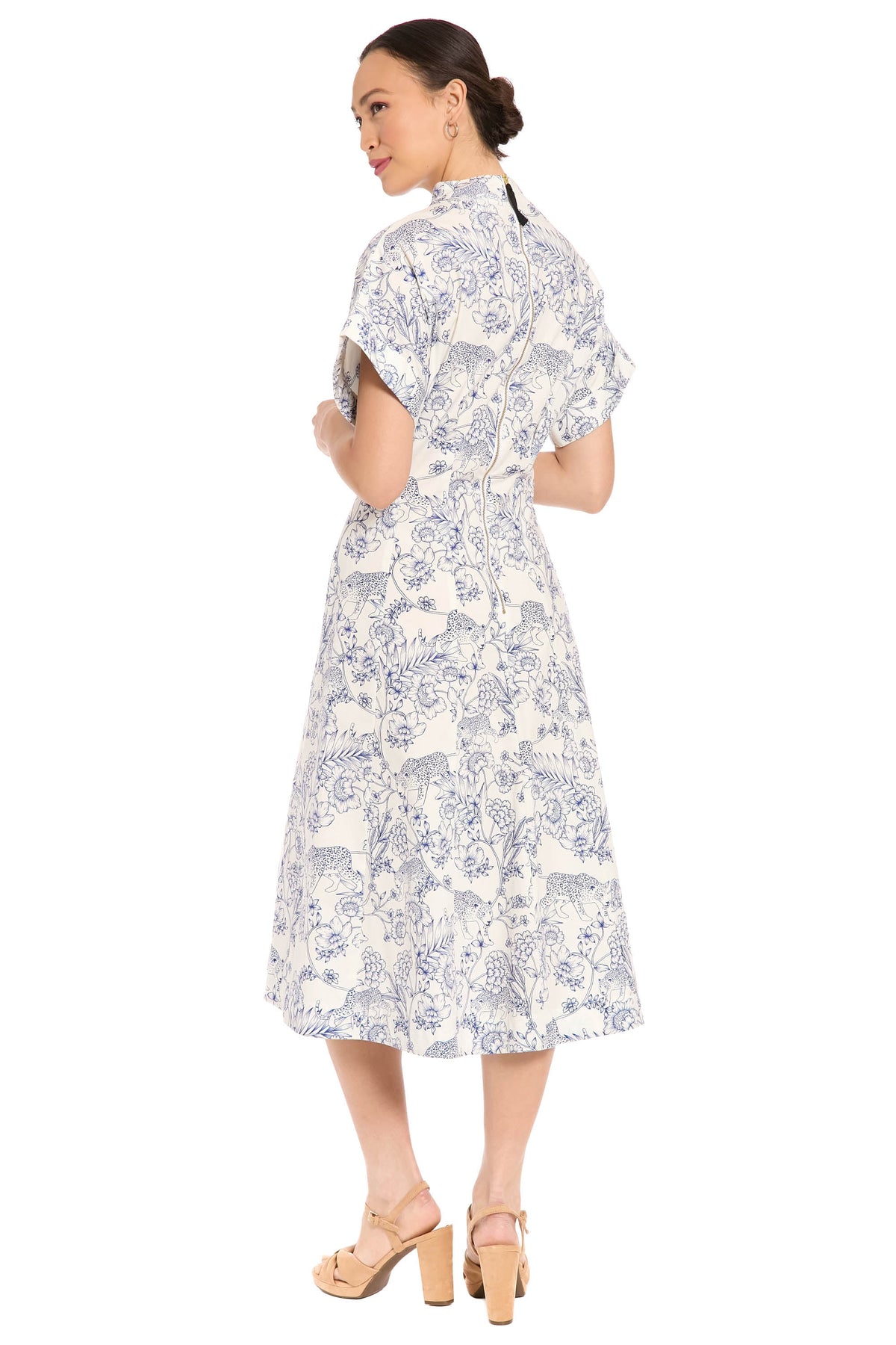 Ysabela Short Sleeve Pleated Fit Midi