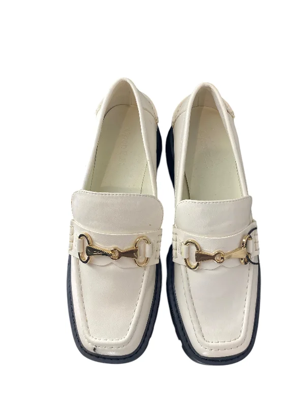 Shoes Flats By Open Edit In White, Size: 6.5