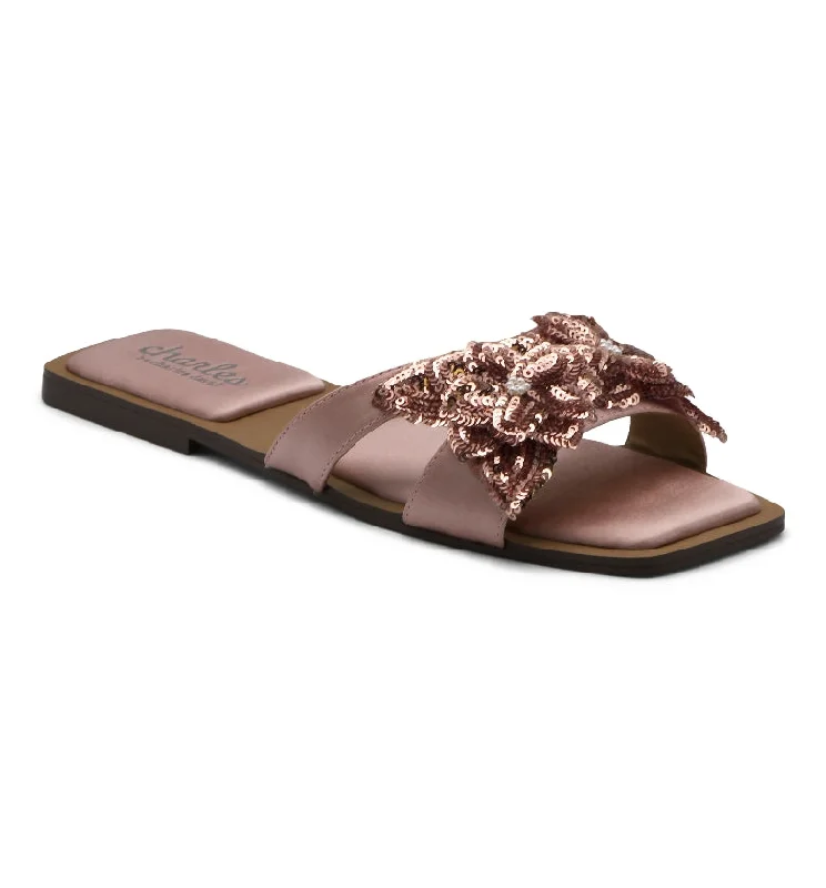 ORDLY FLAT SANDAL