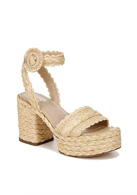 Women's Iliana Wedge In Sand