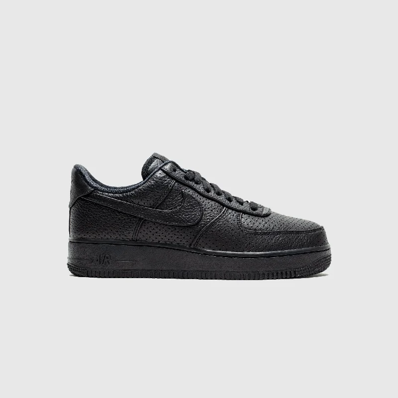 AIR FORCE 1 SP "BLACK PERFORATED"