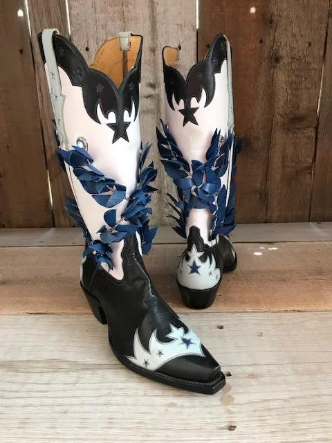 Black Kangaroo Raised Flowers Tres Outlaws Women's Classic Boot 2516